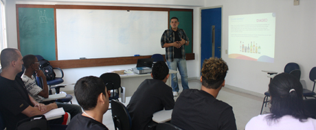 ‘Learning for Life’ incentiva a entrada de jovens no mercado de trabalho