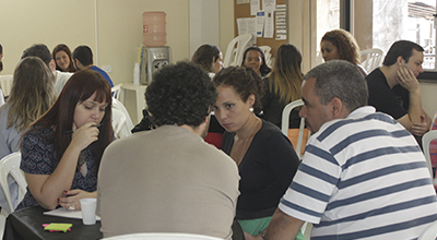 Jovens trocam ideias e experiências inovadoras