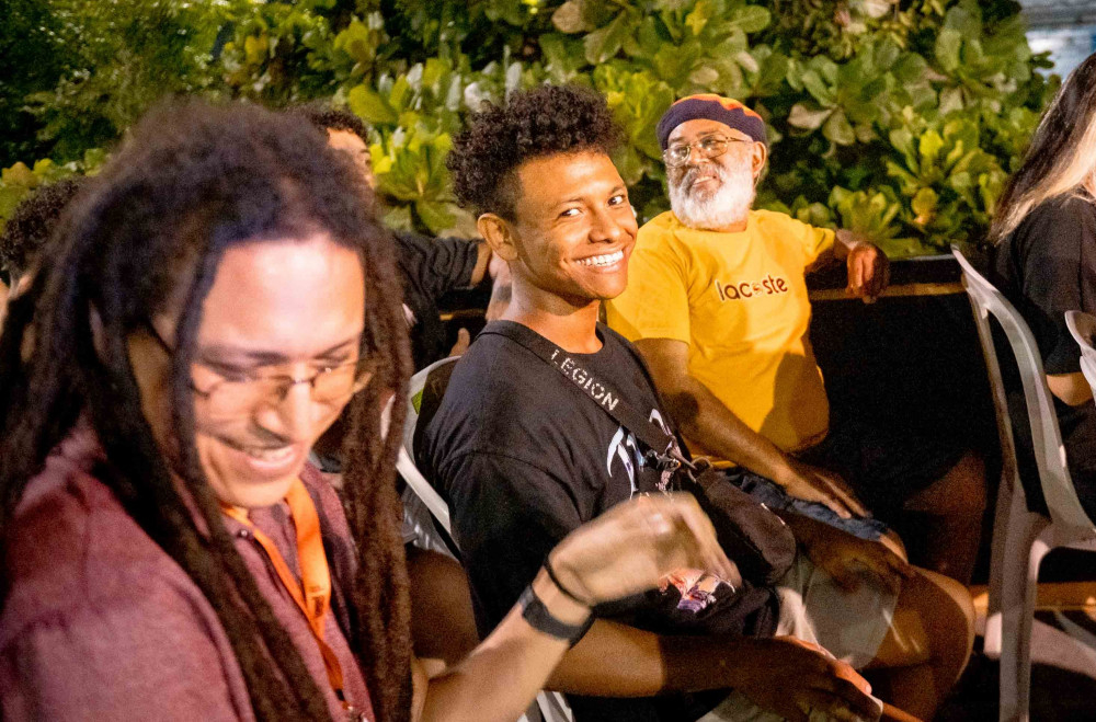 Consciência e ação: Tecendo a luta antirracista em contexto institucional