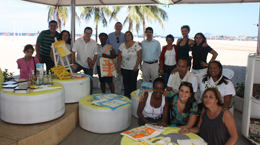 Formatura do Curso de Design & Estamparia no Quiosque Solidário de Copacabana reúne alunos e parceiros em comemoração ao trabalho feito ao longo de três meses