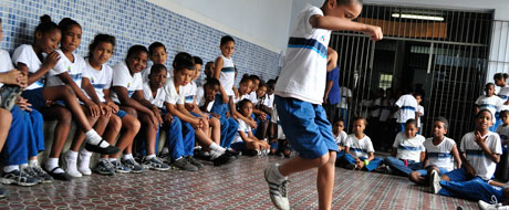 Escolas utilizam funk como instrumento pedagógico