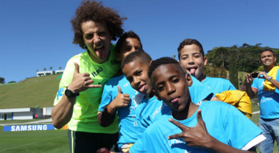 Atletas se juntam ao UNICEF pelo direito ao esporte